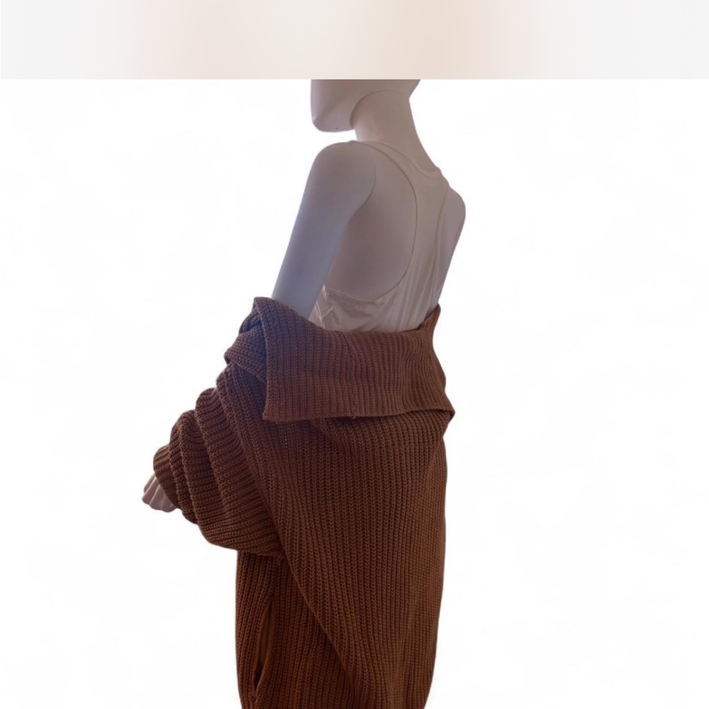 3 piece outfit perfect for this Falls Trend featuring an oversized knit cardigan - Picture 3 of 9